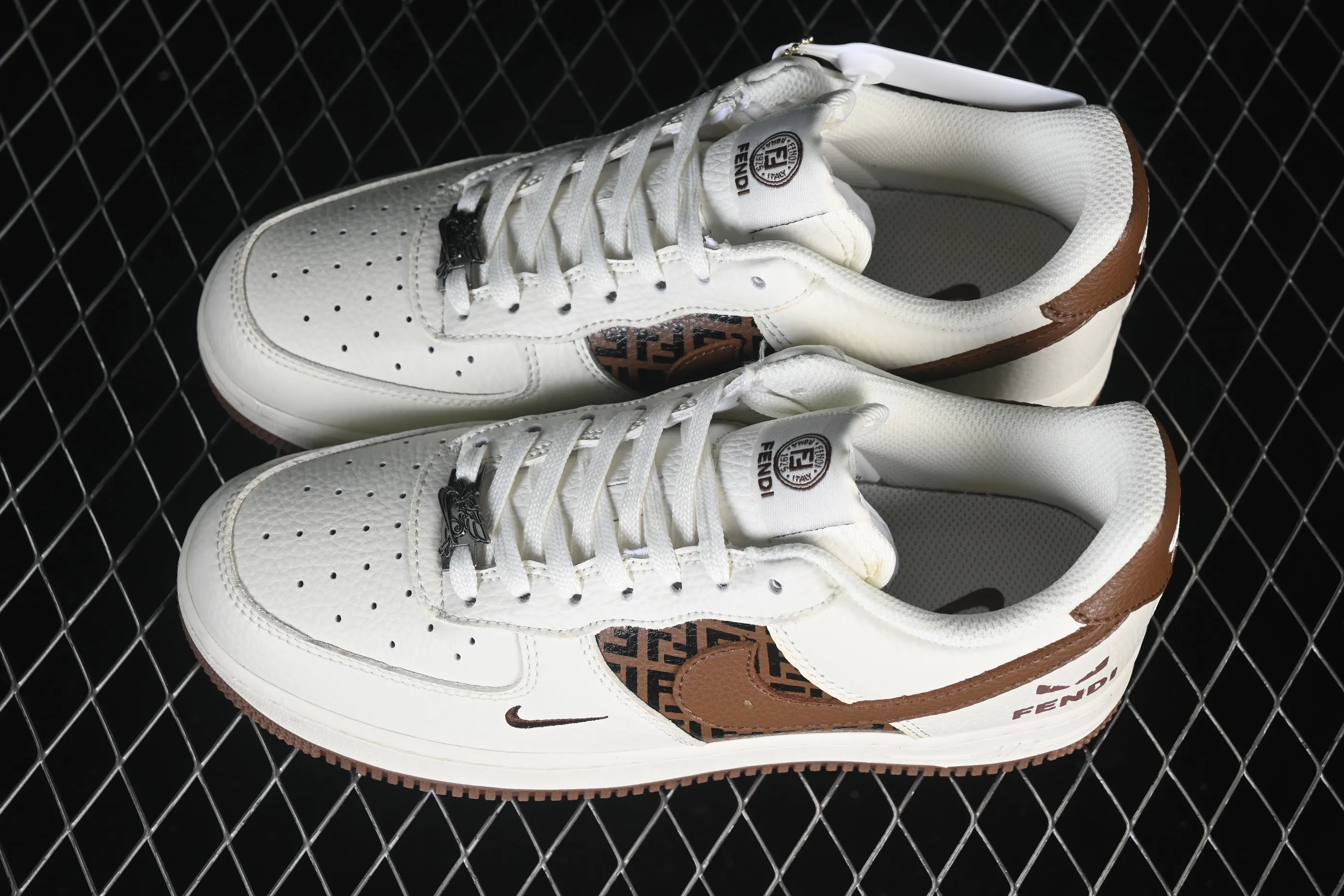 All categories Nk Air Force 1 Air Force series Nk Air Force 1 Low Air Force low top Nike Air Force 1'07 Low Fendi co-branded retro white and brown Air Force 1 low top casual sneakers XY9025-017